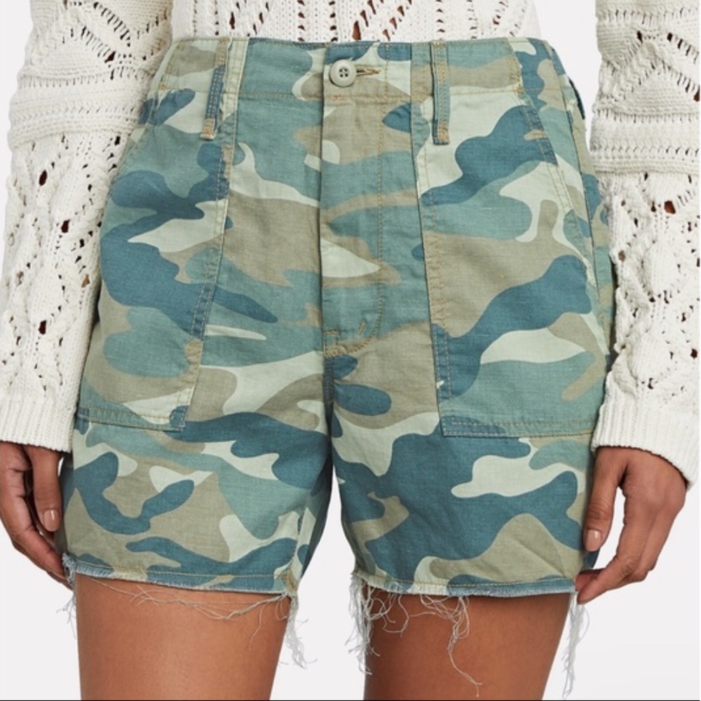 NEW Mother camo shorts, never worn, size 26/27